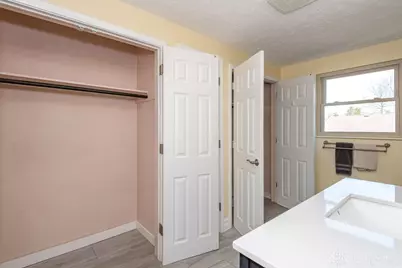 517 Princewood Avenue, Washington Twp, OH 45429 - Photo 32