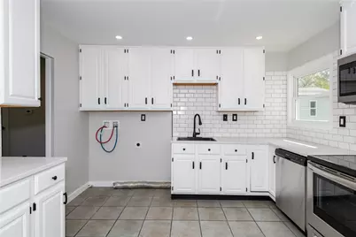 883 Omard Drive, Xenia, OH 45385 - Photo 4