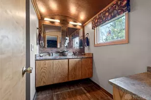 2131 Pelwood Dr, Centerville, OH 45459 - Photo 18