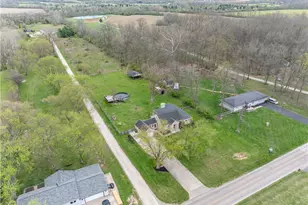 8452 S Butter St, Germantown, OH 45327 - Photo 2