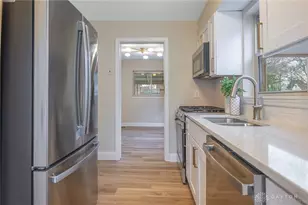 1012 Hampshire Rd, Dayton, OH 45419 - Photo 16