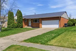 4619 Belcourt Dr, Jefferson Twp, OH 45417 - Photo 2