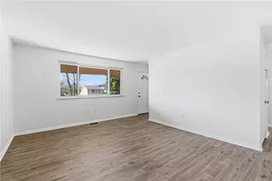 4619 Belcourt Dr, Jefferson Twp, OH 45417 - Photo 12