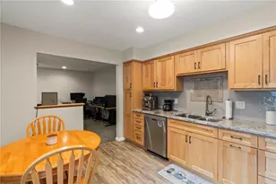 957 Pine Needles Dr, Centerville, OH 45458 - Photo 4