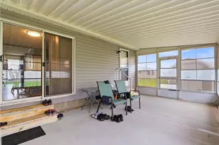 126 S Point Dr, Fairborn, OH 45324 - Photo 18