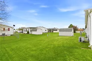 126 S Point Dr, Fairborn, OH 45324 - Photo 22