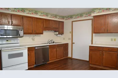 1031 Armsgate Road, Springfield, OH 45503 - Photo 8