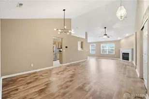 2247 Dundee Dr, Xenia, OH 45385 - Photo 12