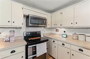 5454 Johannsen Ave, Huber Heights, OH 45424 - Photo 14
