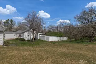 1712 N Dixie Dr, Vandalia, OH 45414 - Photo 24