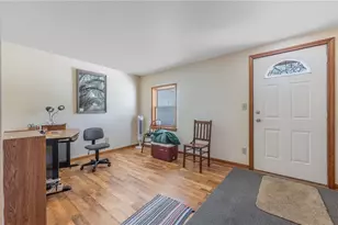 1712 N Dixie Dr, Vandalia, OH 45414 - Photo 2