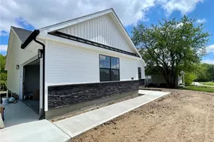 522 Skodborg Dr, Eaton, OH 45320 - Photo 2