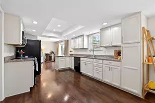 1524 Lindenhurst Dr, Centerville, OH 45459 - Photo 16