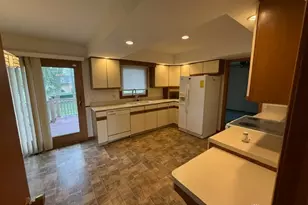 4243 Glenayre Dr, Englewood, OH 45322 - Photo 8