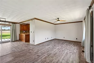 9367 Artz Rd, Huber Heights, OH 45344 - Photo 10