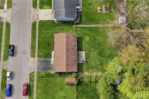 939 Firwood Dr, New Carlisle, OH 45344 - Photo 2