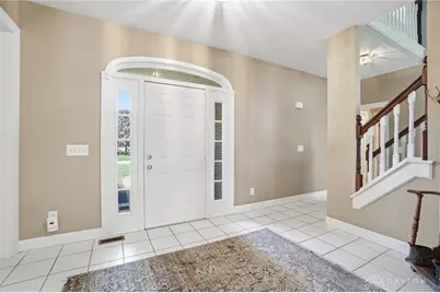 10348 Blackbirch Drive, Washington Twp, OH 45458 - Photo 8