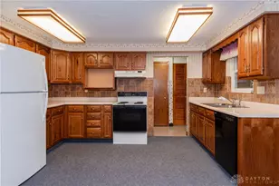 712 Hile Ln, Englewood, OH 45322 - Photo 12