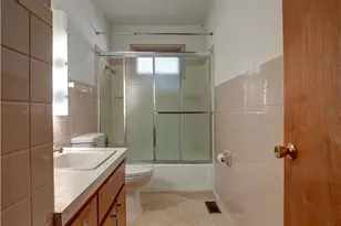 219 Hart Ave, Greenville, OH 45331 - Photo 8