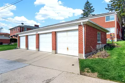 2110 Far Hills, Oakwood, OH 45419 - Photo 24