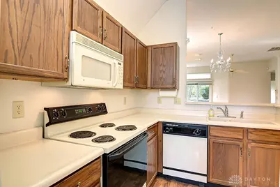 7101 Brookmeadow Drive, Centerville, OH 45459 - Photo 12