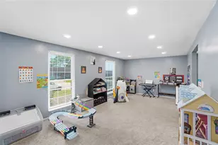 7240 Claybeck Dr, Huber Heights, OH 45424 - Photo 10