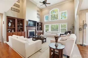 7491 Country Brook Ct, Clearcreek Twp, OH 45066 - Photo 8