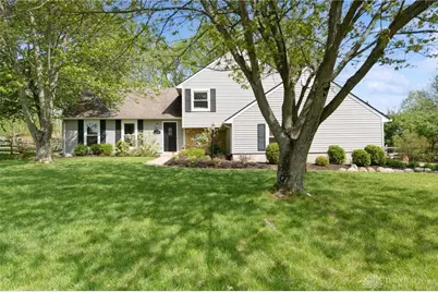 8750 Castlecreek Drive, Centerville, OH 45458 - Photo 1