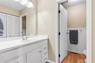 8750 Castlecreek Dr, Centerville, OH 45458 - Photo 30