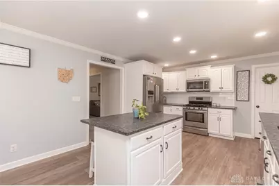 6889 Jonetta Street, Huber Heights, OH 45424 - Photo 18