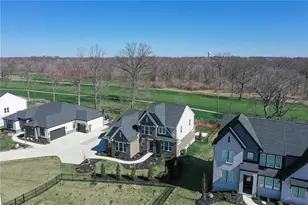 5007 Bogey Ct, Lebanon, OH 45036 - Photo 2
