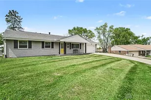 6209 7 Pines Dr, Miami Township, OH 45449 - Photo 2