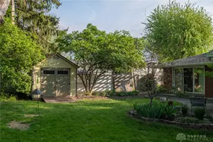 1077 Lark Ln, Xenia Twp, OH 45385 - Photo 6