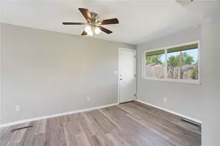 5717 Resik Dr, Huber Heights, OH 45424 - Photo 16