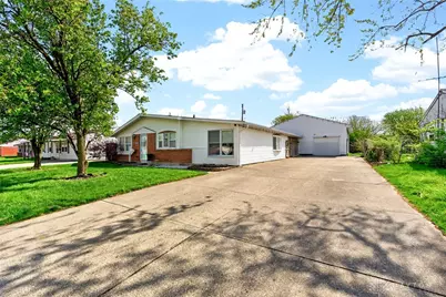 202 Braun Street, New Carlisle, OH 45344 - Photo 2