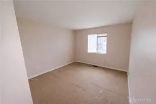 5675 Coach Dr, Dayton, OH 45440 - Photo 12