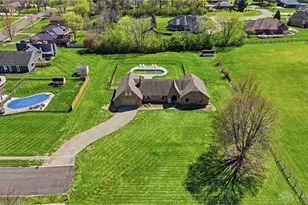 926 Goal Post Dr, Washington Twp, OH 45458 - Photo 70