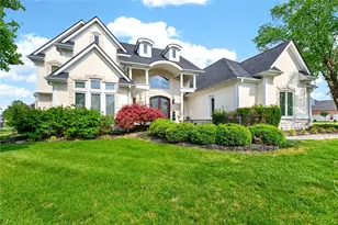 158 Signature Dr, Beavercreek Twp, OH 45385 - Photo 2