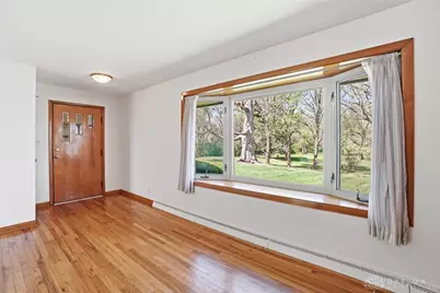 1047 Steven Circle Drive, Bethel Twp, OH 45344 - Photo 8