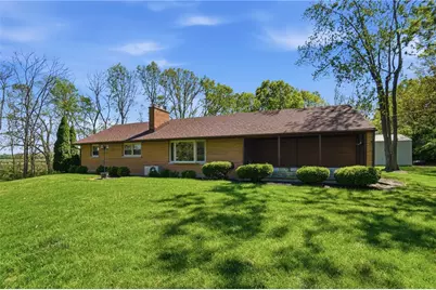 1047 Steven Circle Drive, Bethel Twp, OH 45344 - Photo 6