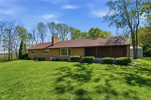 1047 Steven Circle Dr, Bethel Twp, OH 45344 - Photo 6