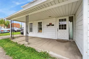 614 S River St, Franklin, OH 45005 - Photo 2
