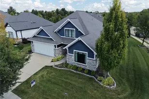 1374 Highland Ln, Beavercreek Twp, OH 45385 - Photo 4