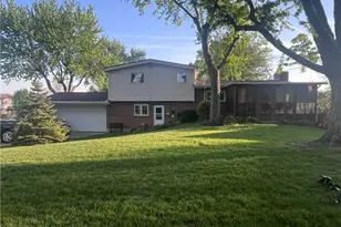 900 Ingersol Dr, Kettering, OH 45429 - Photo 2