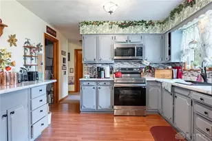 107 Oxford Dr, Greenville, OH 45331 - Photo 12