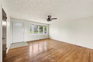 205 Purcell Ave, Xenia Twp, OH 45385 - Photo 2