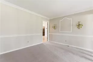 6835 St Laurent Cir, Washington Twp, OH 45459 - Photo 10