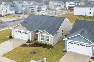 195 Skyway Dr, Springfield Twp, OH 45505 - Photo 4