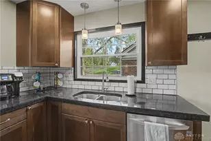 1112 Irving Ave, Dayton, OH 45419 - Photo 8