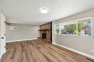 5975 Rosalie Rd, Huber Heights, OH 45424 - Photo 4
